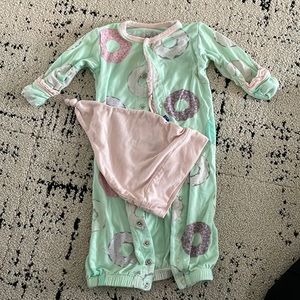 Kickee pants 3mos sleeping gown